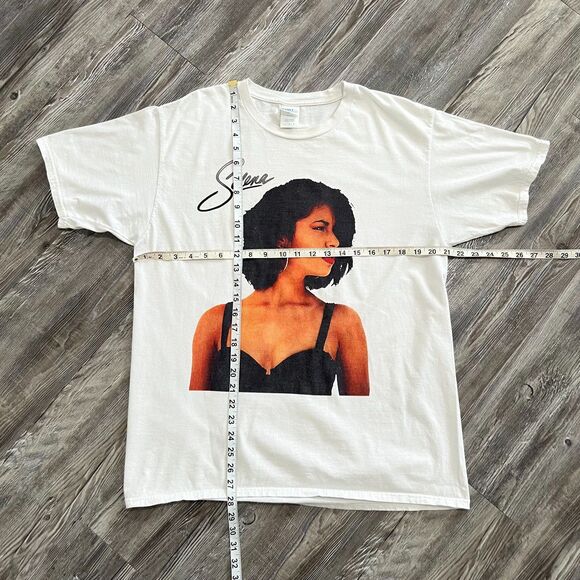 Selena Quintanilla Portrait T Shirt Cotton Graphic Tee - Picture 4 of 5